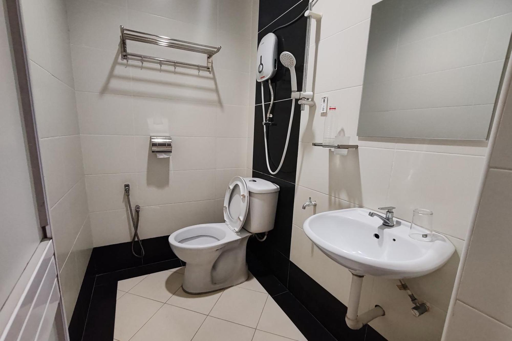 Hotel Sri Пучонг Экстерьер фото
