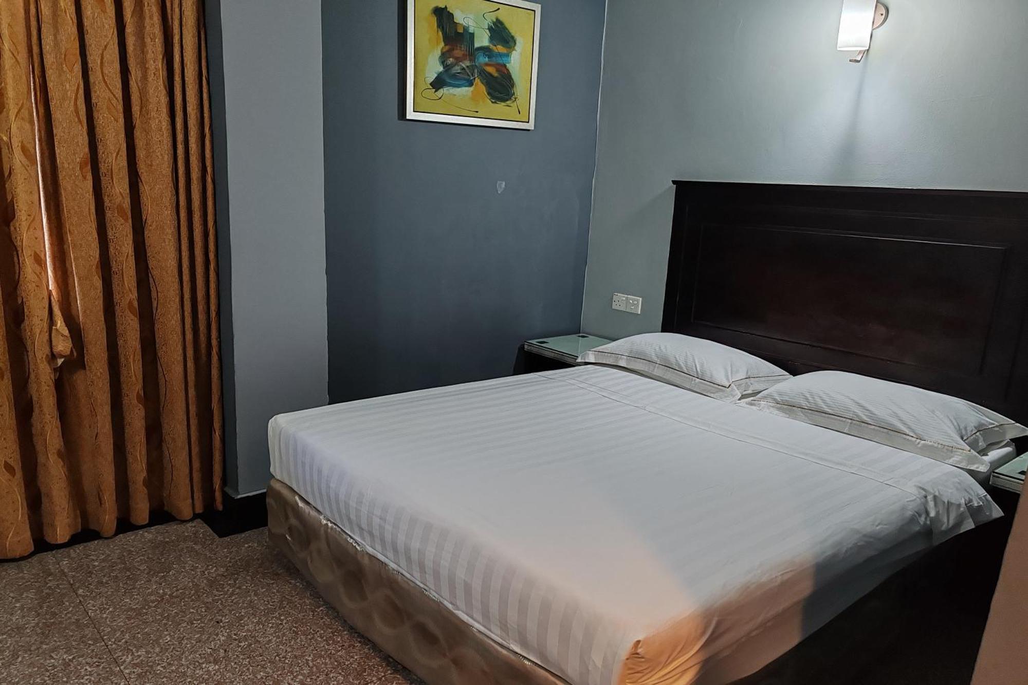 Hotel Sri Пучонг Экстерьер фото