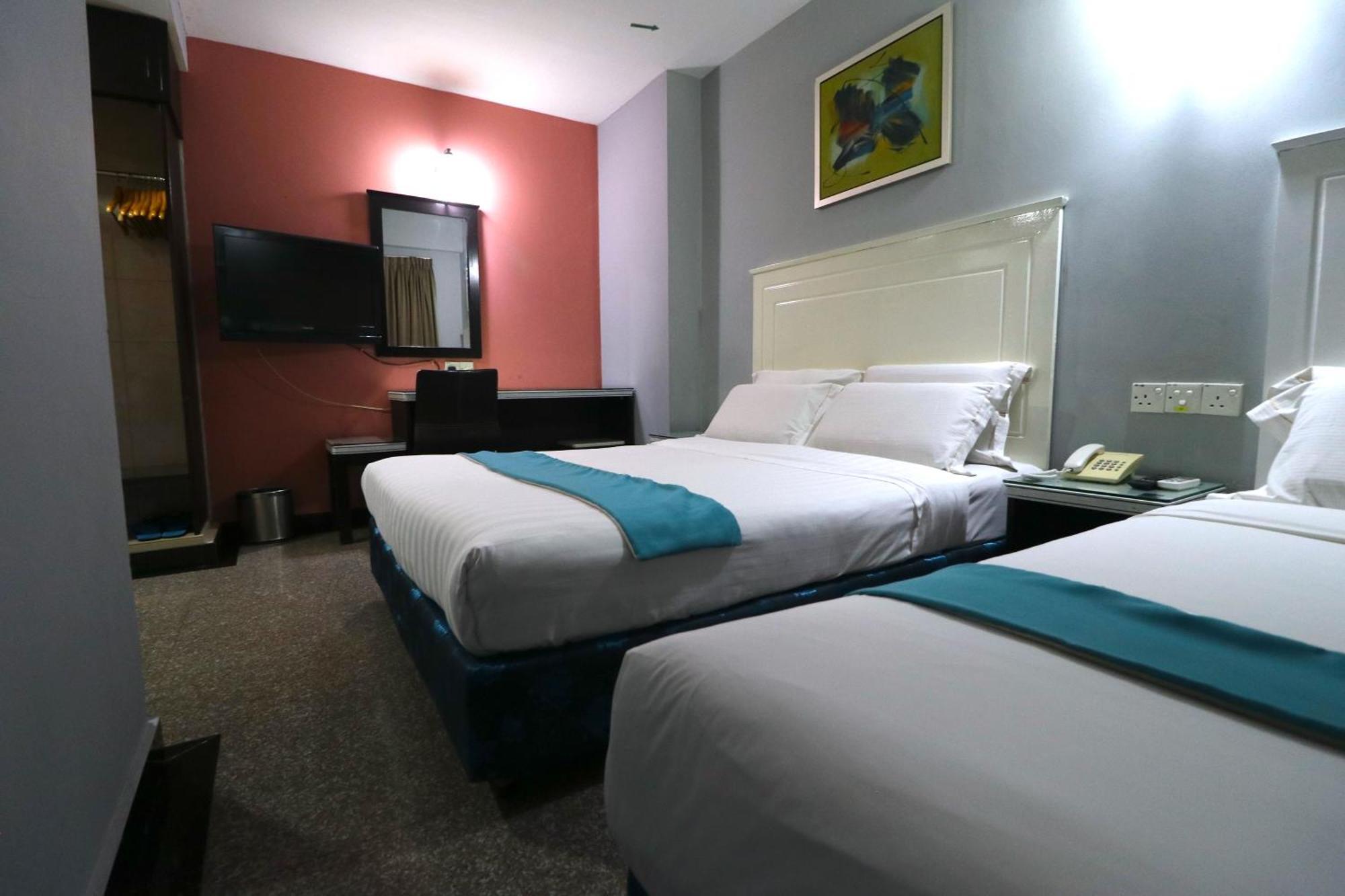 Hotel Sri Пучонг Экстерьер фото