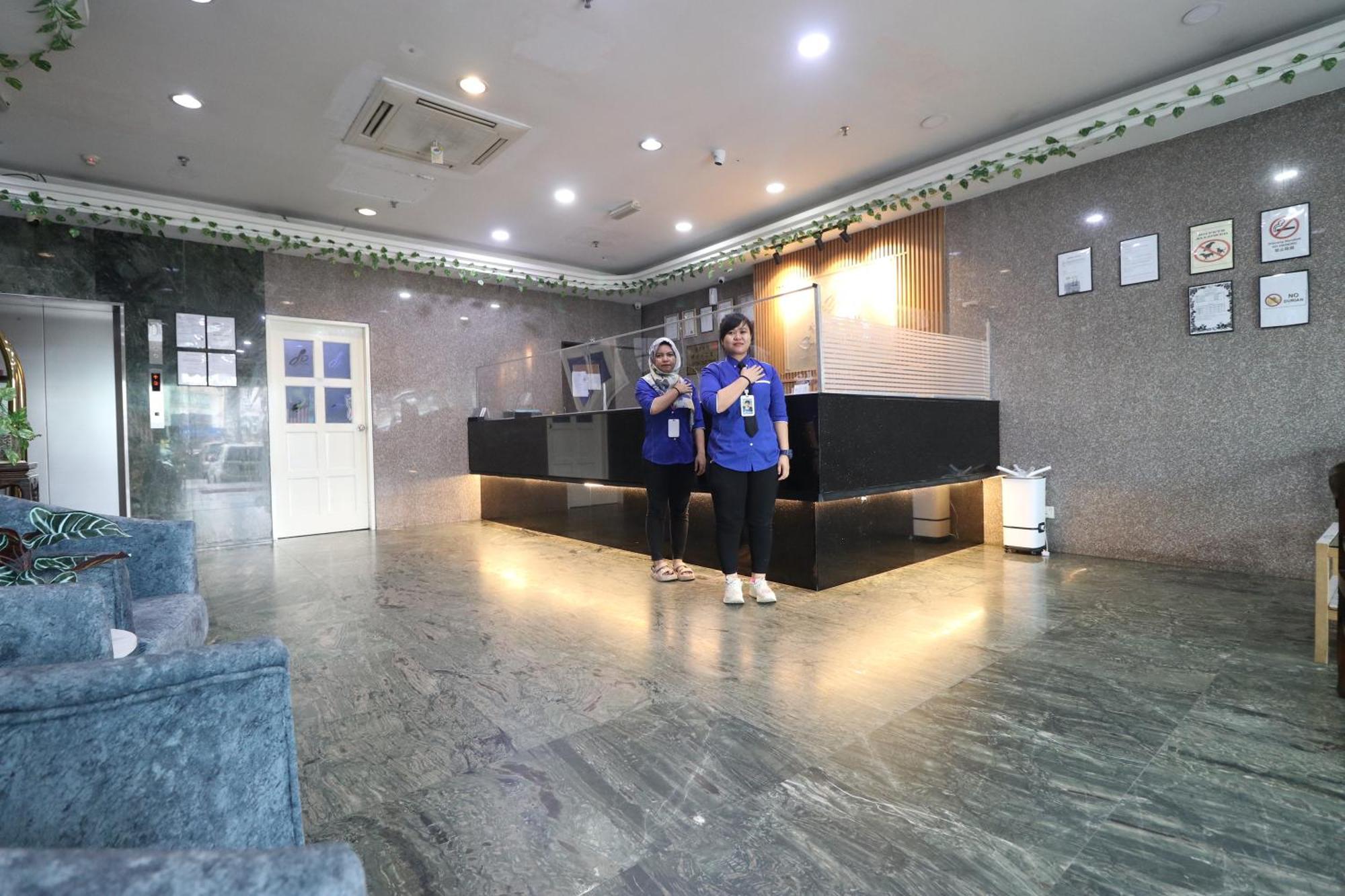 Hotel Sri Пучонг Экстерьер фото