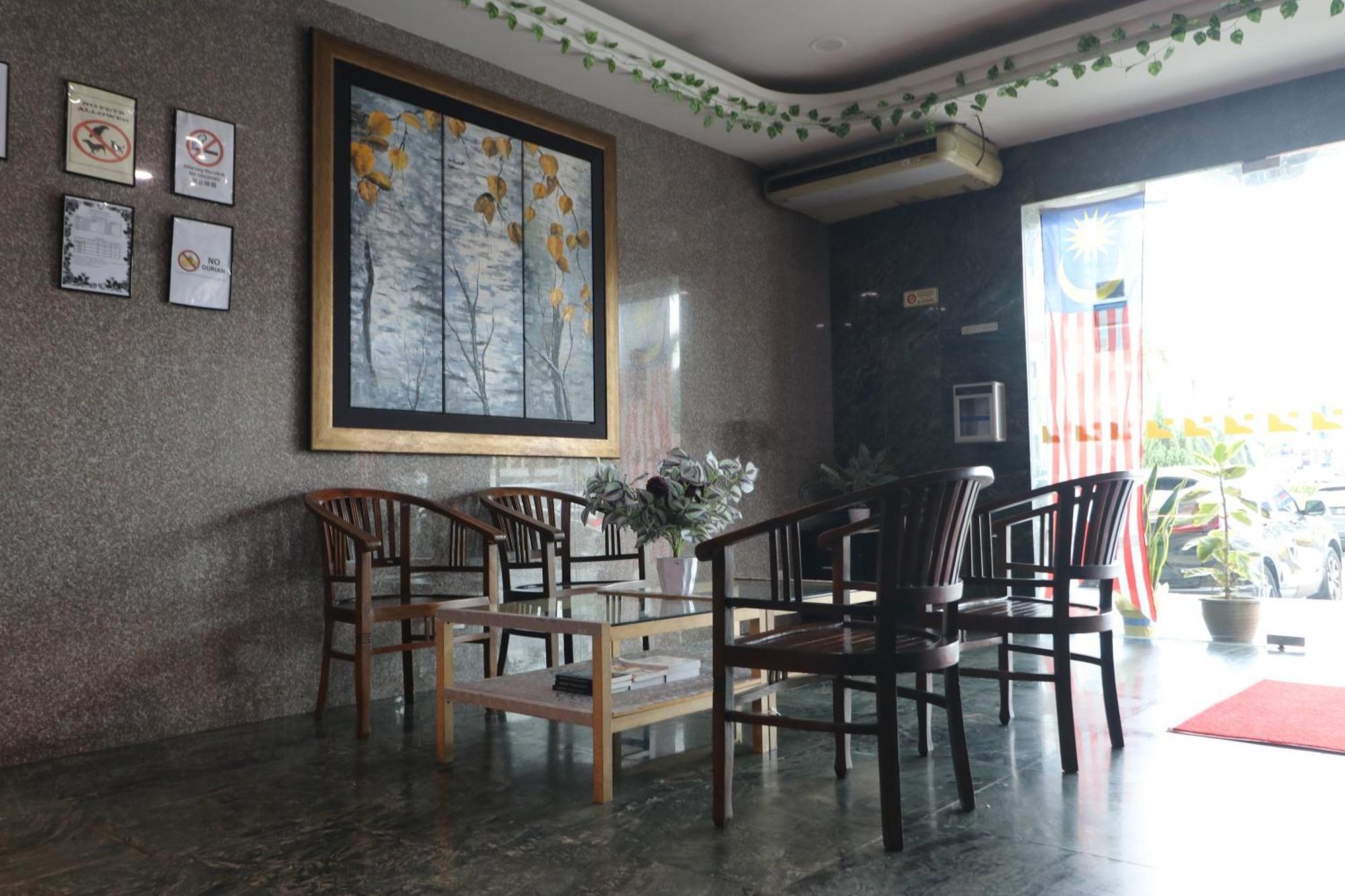 Hotel Sri Пучонг Экстерьер фото